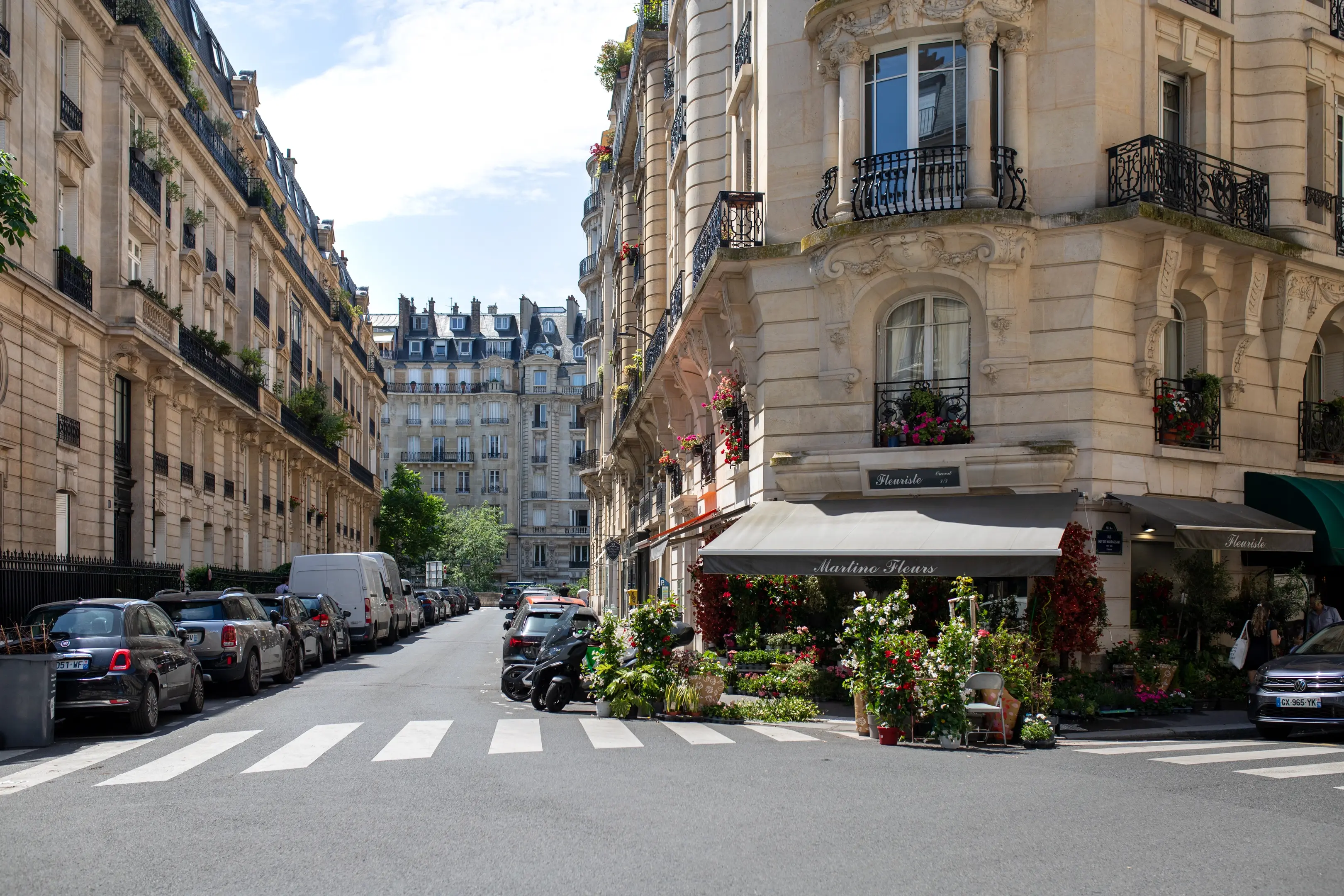 Martino Fleurs rue Guy de Maupassant, Paris 16e